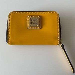 Dooney & Bourke Deacon Zip Around Credit Card Case